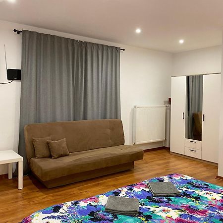 Vanessa Apartments Besenova Luaran gambar