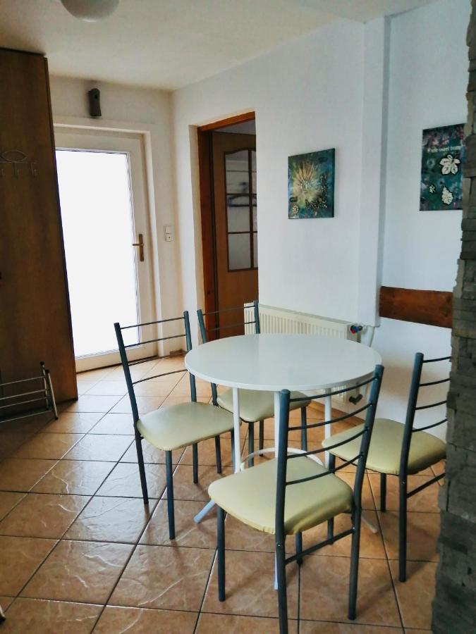 Vanessa Apartments Besenova Luaran gambar